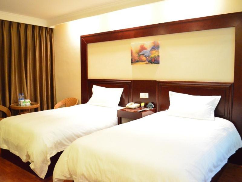 Greentree Inn Yunnan Kunming Chenggong University City Shilin Street Express Hotel מראה חיצוני תמונה