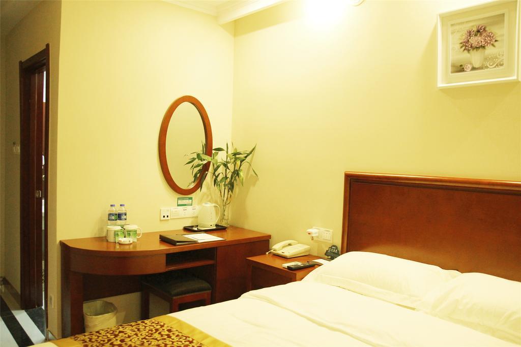 Greentree Inn Yunnan Kunming Chenggong University City Shilin Street Express Hotel מראה חיצוני תמונה