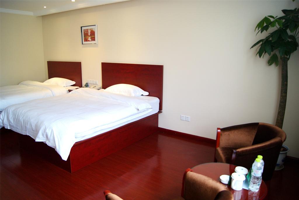 Greentree Inn Yunnan Kunming Chenggong University City Shilin Street Express Hotel מראה חיצוני תמונה